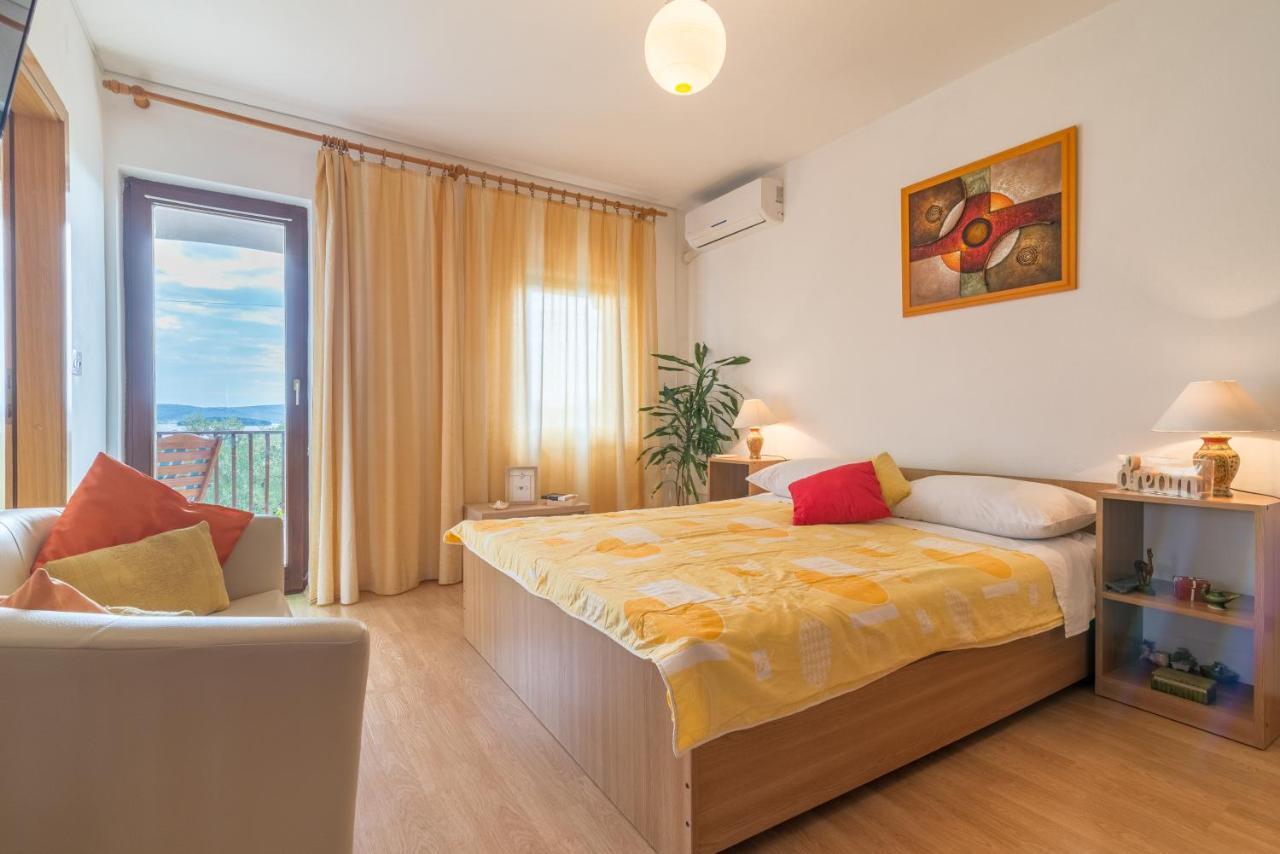 ביוגראד נה מורו Apartments Bepina מראה חיצוני תמונה