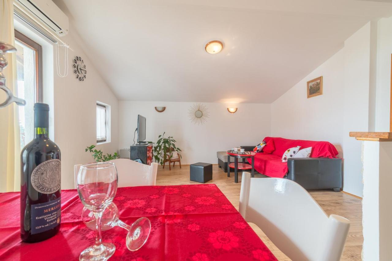 ביוגראד נה מורו Apartments Bepina מראה חיצוני תמונה