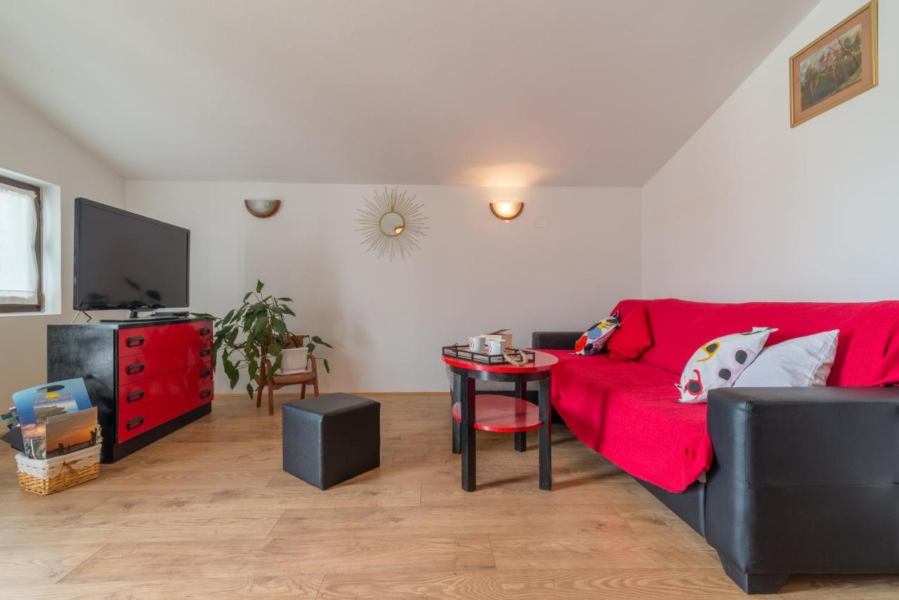 ביוגראד נה מורו Apartments Bepina מראה חיצוני תמונה