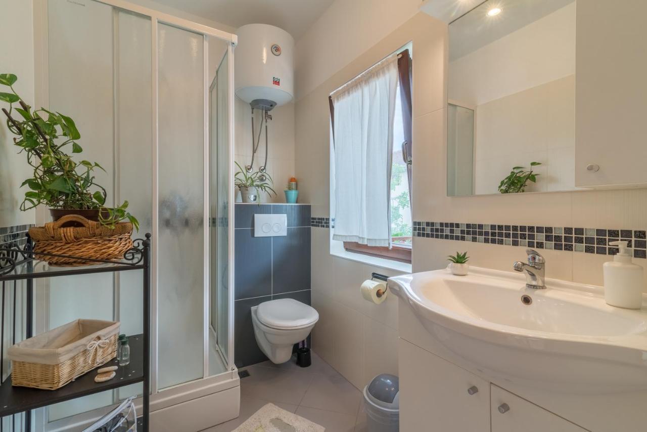 ביוגראד נה מורו Apartments Bepina מראה חיצוני תמונה